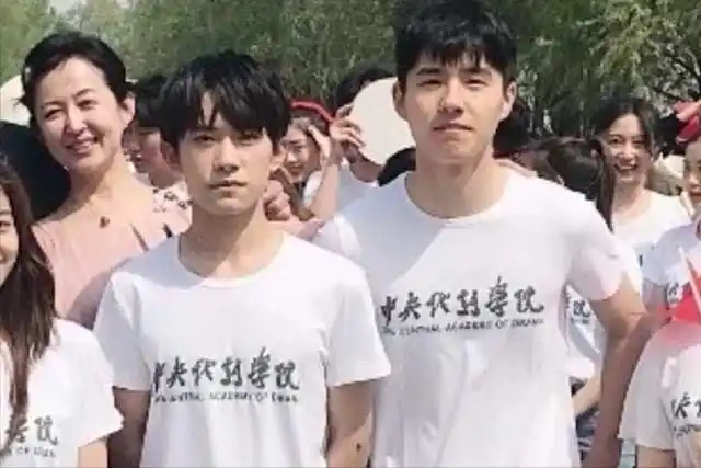 三部电影70亿票房却仍与刘昊然相差百亿易烊千玺到底差在哪