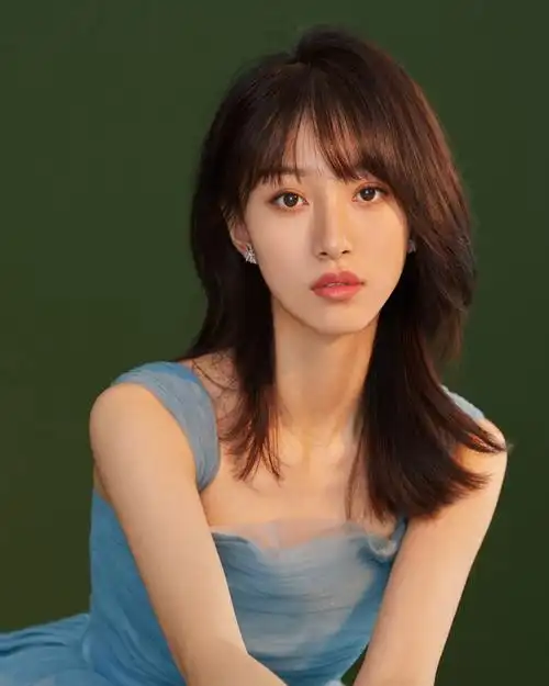 "北电神仙寝室"频登热搜 "素人校花"王梓莼引关注