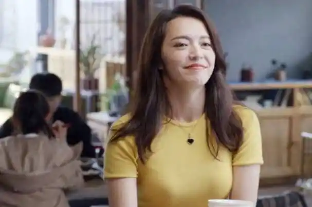 很多女性观众都为苏明玉结尾这个做法感到不值,但是子