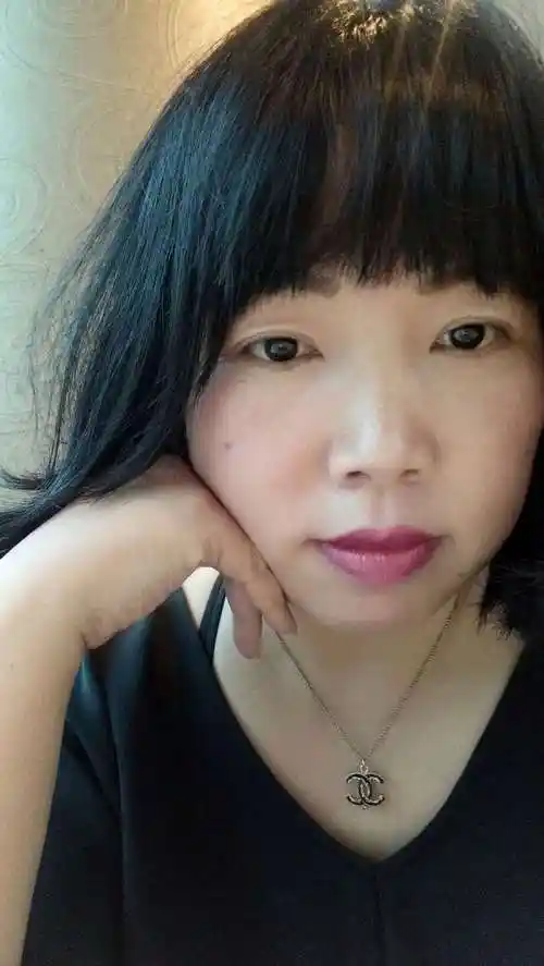 48岁离异女征婚照片(id:489123)_上海上海征婚交友_我主良缘网