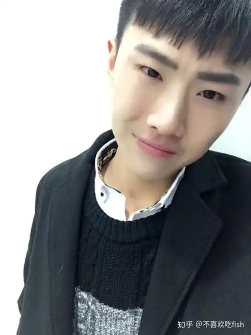 学会打扮之后同一个男生的颜值差异能有多大