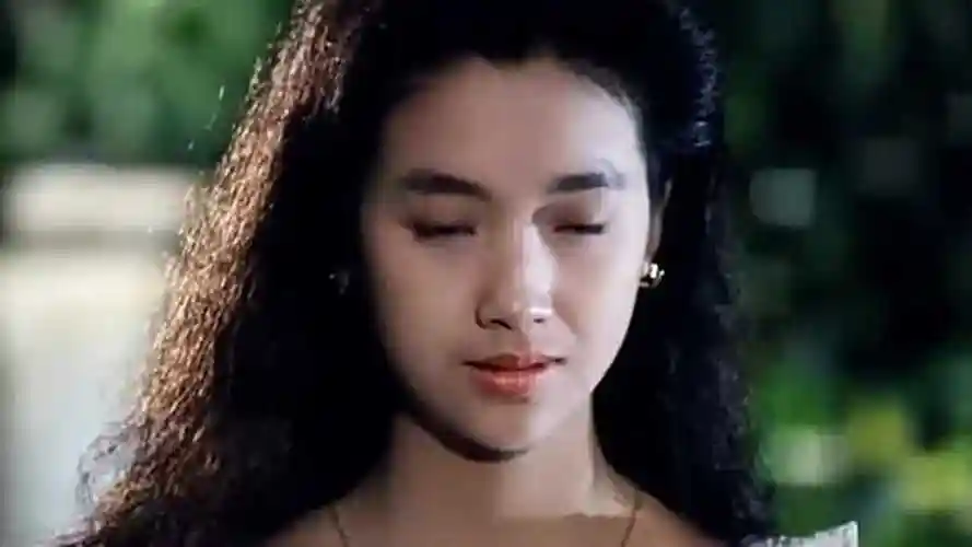 年轻时候的刘德华曾经是多少人的偶像全是小时候的回忆