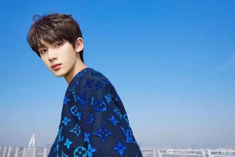 中国00后演员男(中国内地00后男演员)