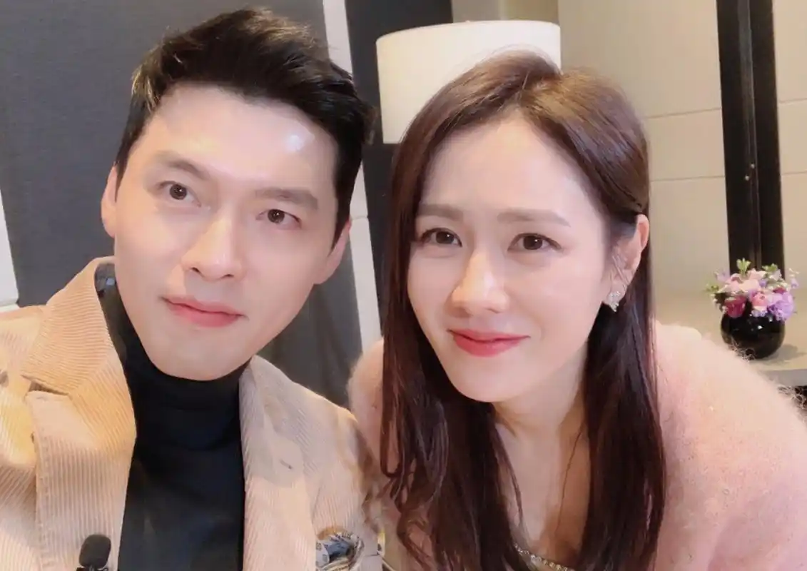 孙艺珍看向玄彬的眼神甜蜜如热恋中的少女.