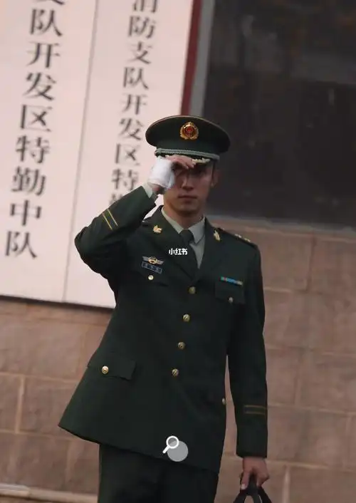 hi绿军装黄景瑜林陆骁他从火光中走来