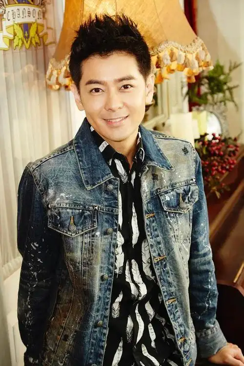 林志颖透露因赛车导致多处旧伤 颈椎腰椎都有脱位