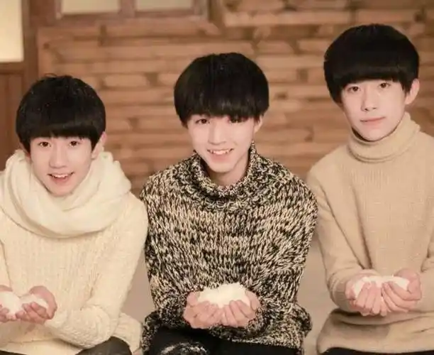 说起宋亚轩和他所在的时代少年团,大家想到的应该就是王源易烊千玺