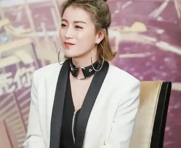 李嘉格被好声音淘汰后嫁给爱奇艺原副总裁如今过得怎样