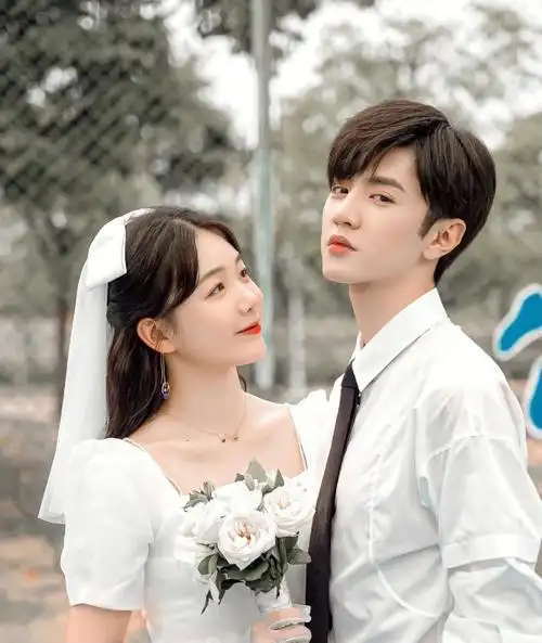 999999太棒了~小橘第一次男主觉得演技扛扛的,女主万鹏也不错