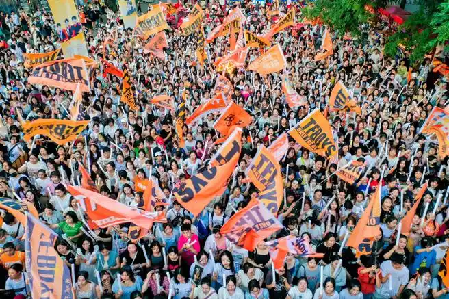 tfboys粉丝十年之约巡回演唱会##tfboys十年之约演唱会官宣