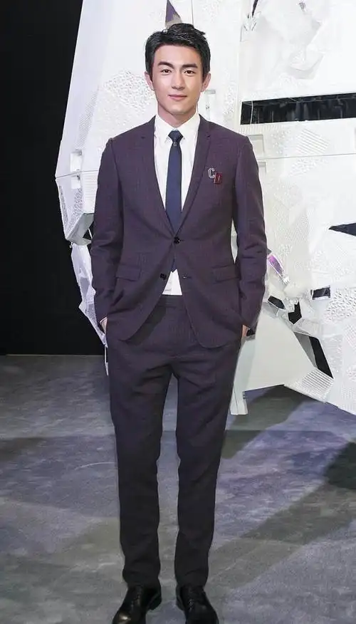 林更新出场费多少代言费不敌杨洋却成为鲜肉中的领军人物你怎么看