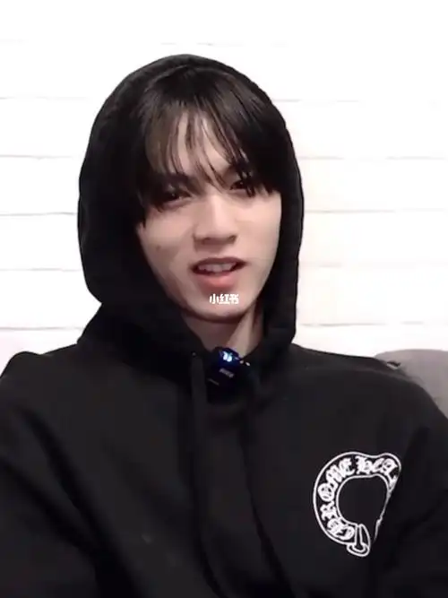 耀包怎么说着说着眼睛就红了呀,没关系,肯定会见面的#刘耀文  #帅哥