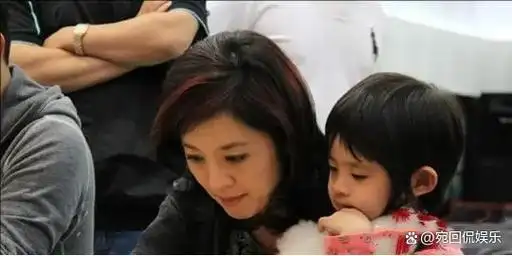 回顾许戈辉:想嫁默多克没成,只能给人家打工,和丁健婚姻受争议