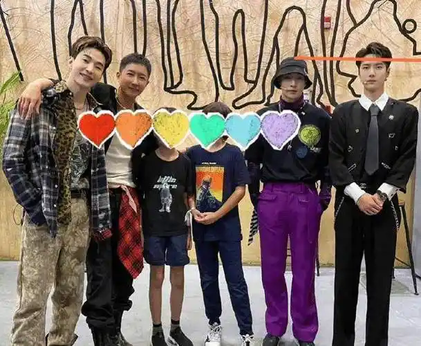 街舞4队长合照曝光张艺兴王一博身高差引热议谁说谎了