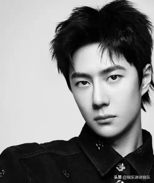 王一博:跨界的典范——从娱乐明星到学术讲台的启示|乐器|天天向上