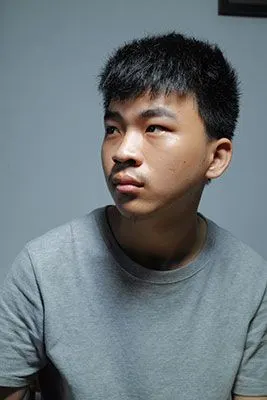 第一课:男青年四分之三侧面素描头像画法视频教程