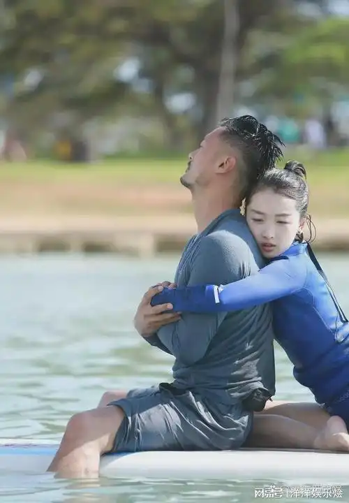 周冬雨男朋友是余文乐吗 余文乐周冬雨有没有在一起_百科-我爱生活网