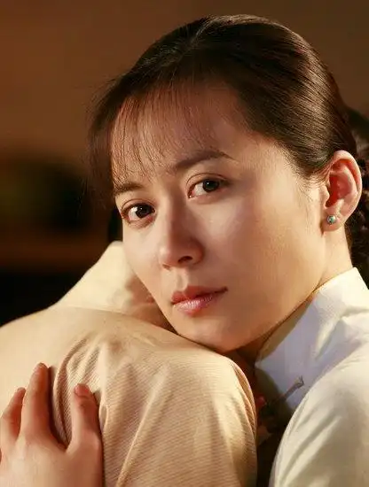 47岁俞飞鸿素颜现身被偶遇网友真人和照片上没法比