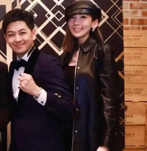 林俊杰过生日,才40岁就吃寿桃,昆凌和陈若仪同框比美,阵容豪华_林志颖