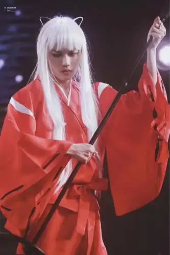 npc集体cosplay林彦俊犬夜叉林彦俊白发仙风道骨魅惑人间