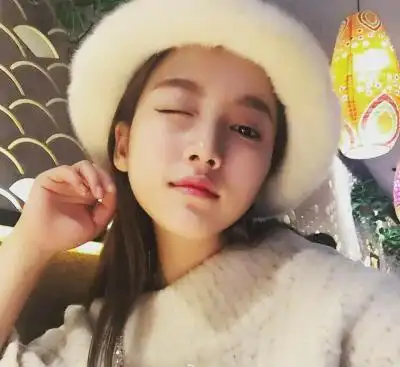 收集   点赞  评论  垚昕 姜贞羽 0 1 齐治国  发布到  默认专辑