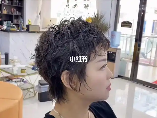 超短发烫什么卷发