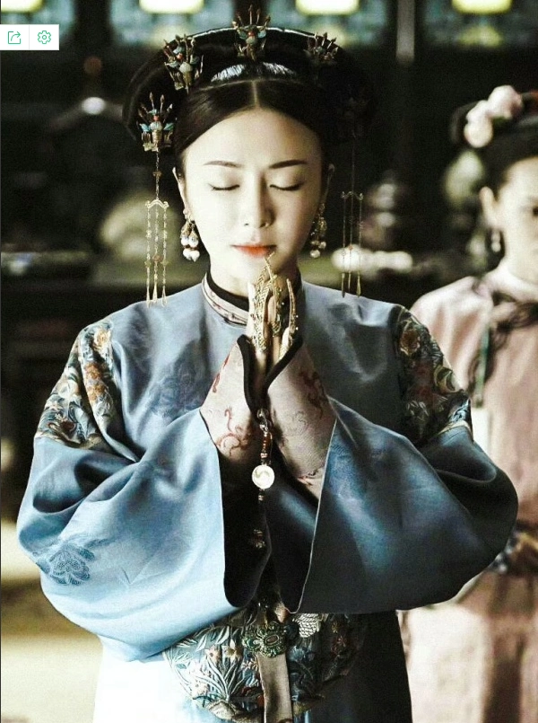 秦岚《延禧攻略》跳"洛神舞"撩晕皇上,自嘲造型像小猪佩奇