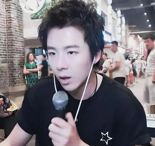 刘宇宁如今的境遇,才发现,资本"造星"的力量太强大|网红|综艺|直播|张