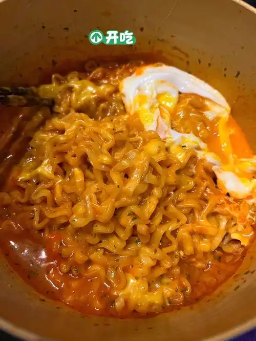 黏黏糊糊的奶油芝士火鸡面