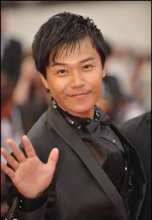 同样是卓伟爆料的出轨男星,一人得到原谅另一人遭到全网封杀唾弃_陈思