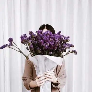 薰衣草女背影头像长发 女生头像图片大全 -【爱个性】