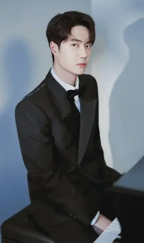 王一博入选2021全球最帅百大面孔