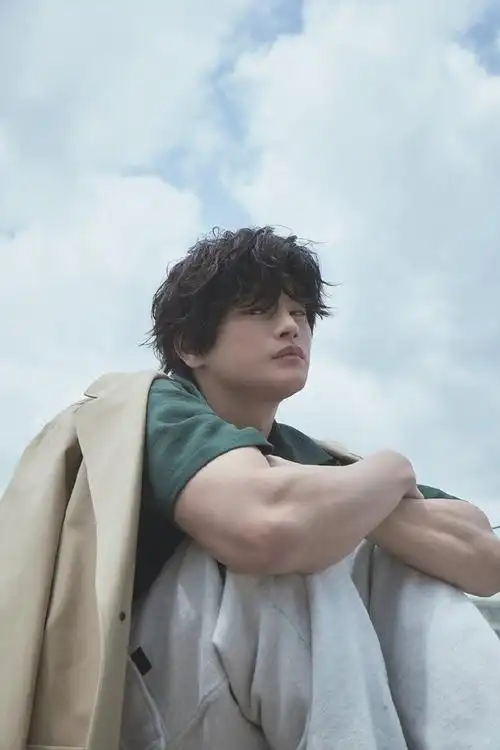 徐仁国超话【220614 news】新专相关图,今天的物料是会把人下巴惊掉的