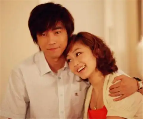 图邹廷威和王思思搭档小菊的春天获封最般配荧屏情侣