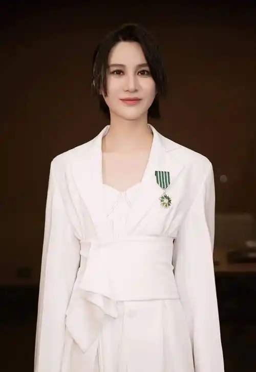 尚雯婕曾暗恋心仪的男人四年,受伤以后,至今都是单身一人