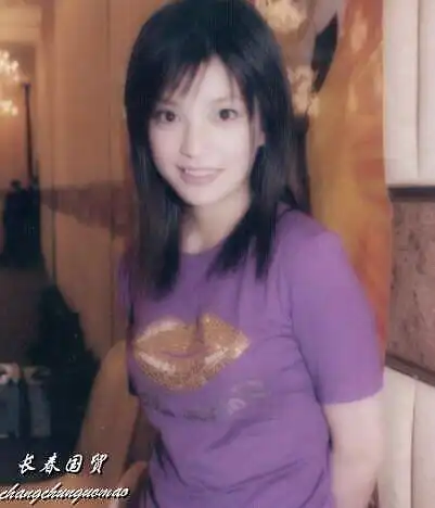 赵薇早年旧照曝光 满脸都是青春的味道