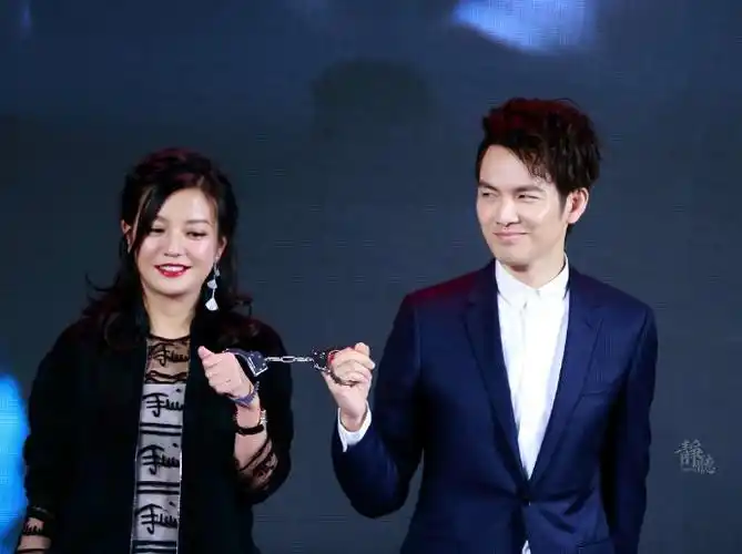 电影三人行0624上映##钟汉良##赵薇##钟汉良三人行