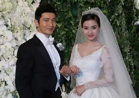 谈资-黄晓明baby离婚,王俊凯7年前的婚礼小作文被扒出,是真爱了