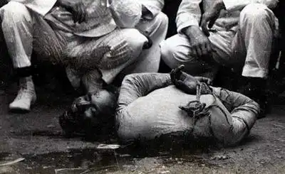 清朝犯人行刑的真实老照片过程血腥恐怖