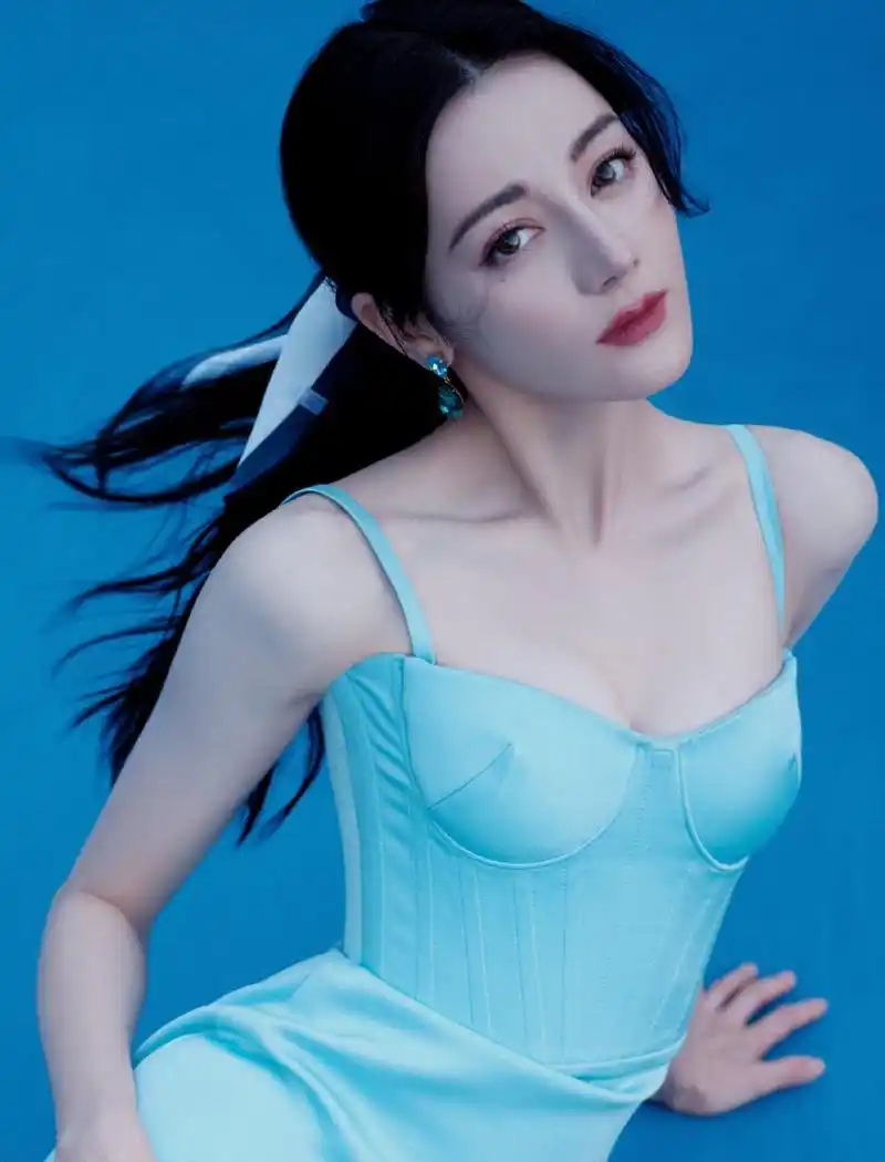 迪丽热巴高清壁纸头像(二十二)[心]