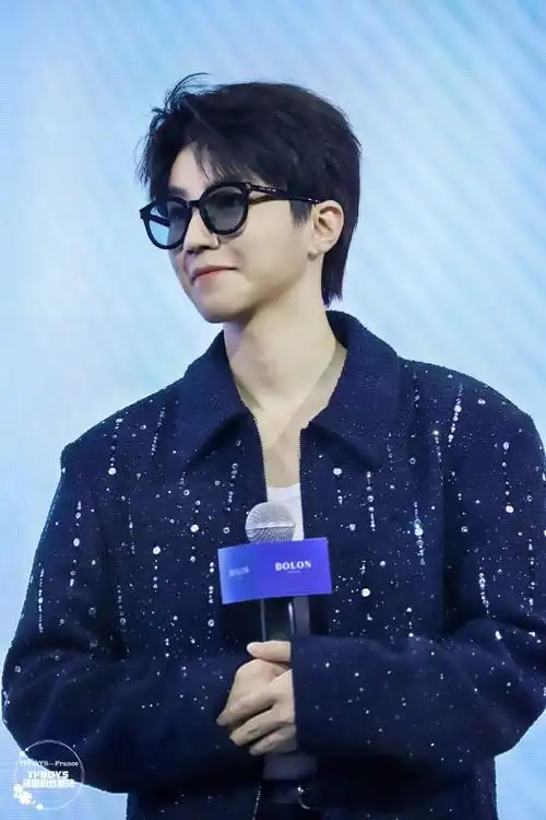 #bolon眼镜品牌全球代言人王俊凯##bolon王俊凯6周年#