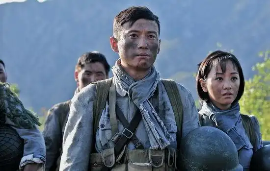 徐洪浩精彩演出徐洪浩戏中造型由八一电影制片厂著名导演宁海强(微博)