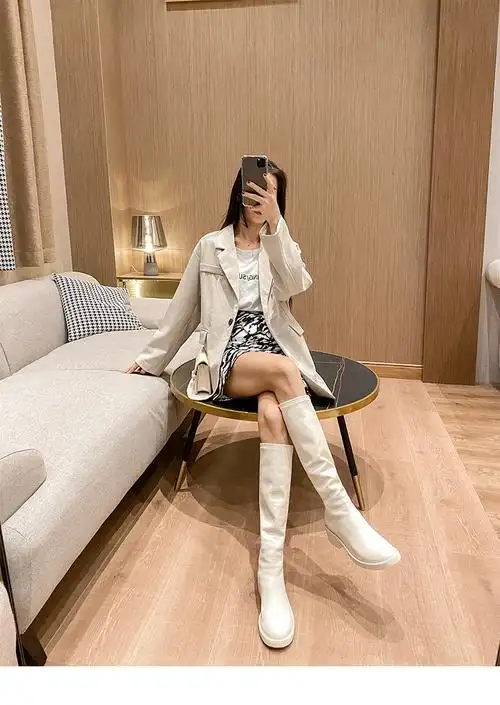 wanzhan万盏白色长靴女不过膝高筒靴弹力中筒马丁靴秋冬加绒显瘦法式