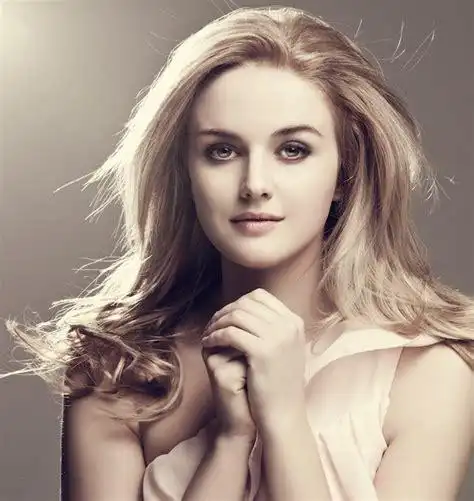 乌克兰女演员伊莉莎