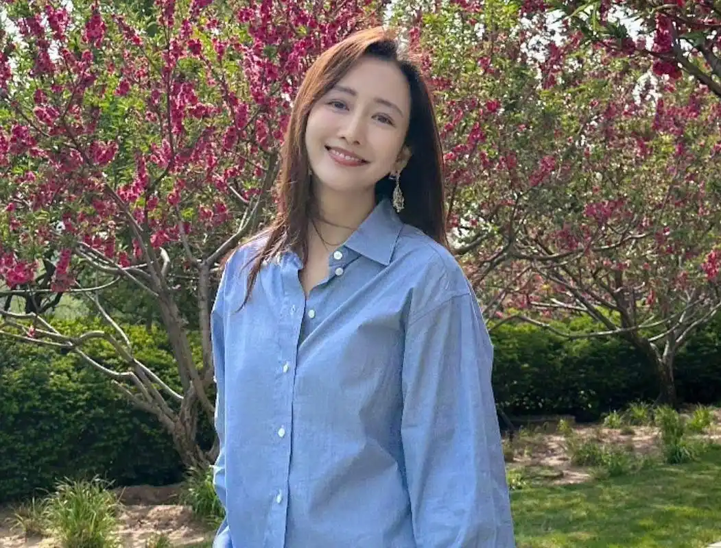 41岁王鸥被曝将生子,未官宣婚讯,本人近照浮肿孕味十足!