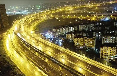 夜色中的嘉闵高架