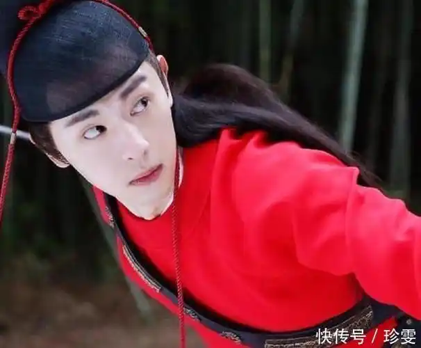 王俊凯古装红衣_王俊凯自拍照全部