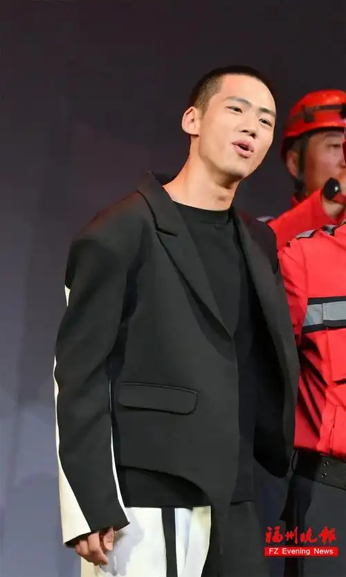 背后故事更动人……|邵兵|何政军|救援队|福州市|登山协会_网易订阅