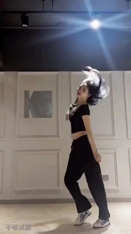 女神跳舞太美了#周洁琼 #魅力展示 #女明星跳舞