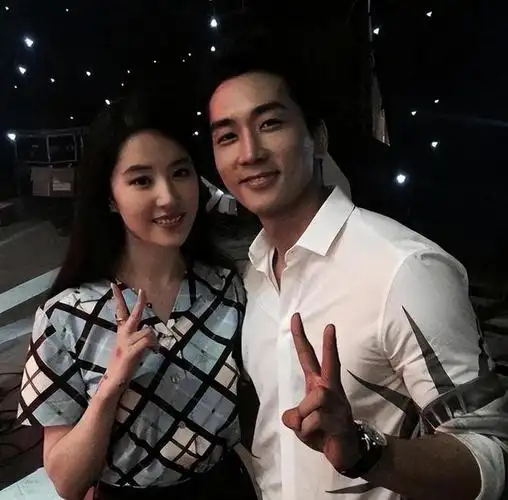 刘亦菲新剧由陈金飞担任监制,两人关系再惹热议,纠缠了20多年